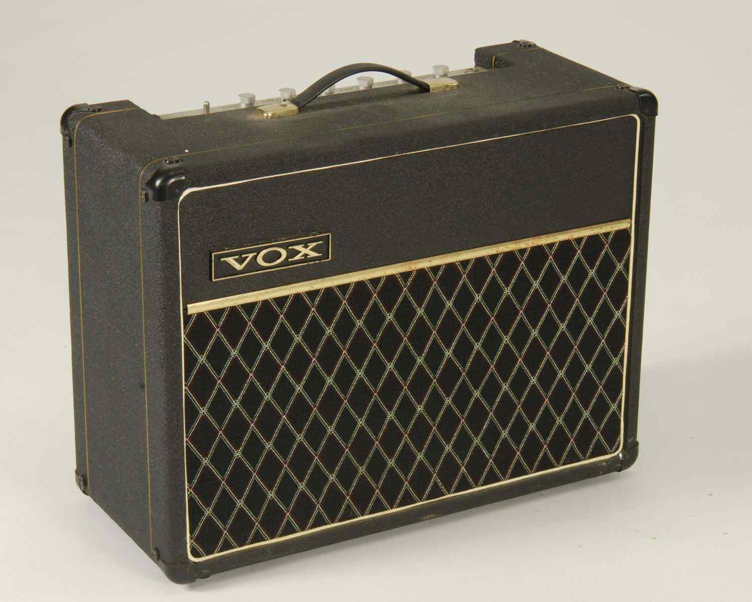 Appraisal: VOX V MODEL CAMBRIDGE REVERB'' ALL TUBE AMPLIFIERWith '' speaker