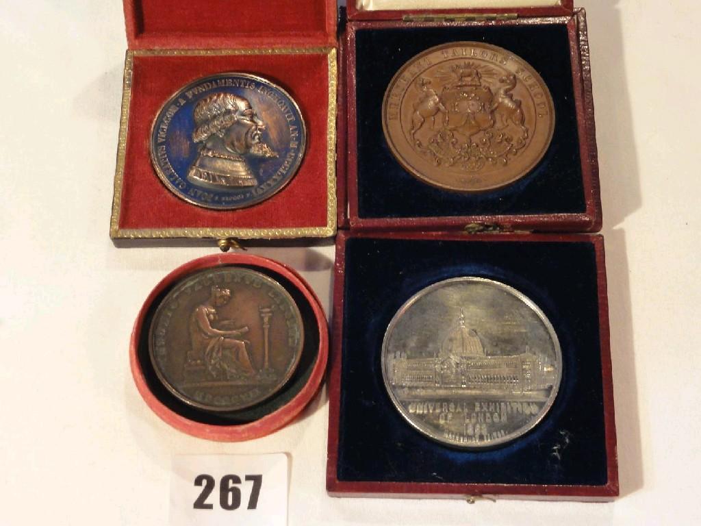 Appraisal: A small quantity of bronzed and other cased commemorative tablets