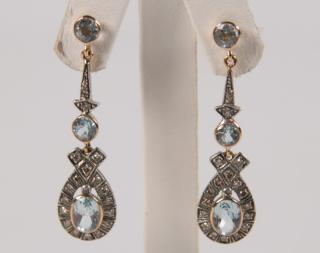 Appraisal: PAIR OF K DIAMOND AND BLUE TOPAZ EARRINGS PAIR OF