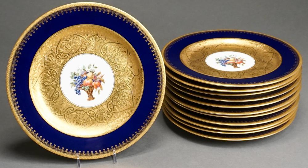 Appraisal: Set of Hutschenreuther Cobalt Porcelain Dinner Plates D in cm