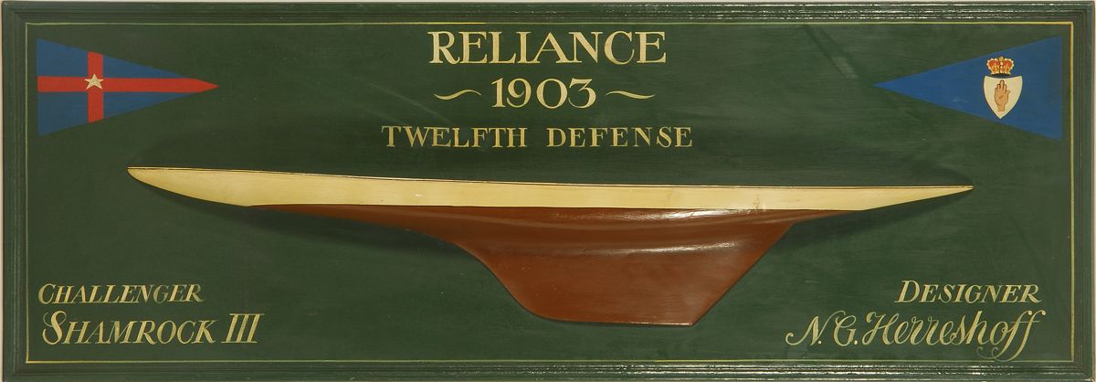 Appraisal: MOUNTED WOODEN HALF MODEL OF THE AMERICA'S CUP YACHT RELIANCEPainted