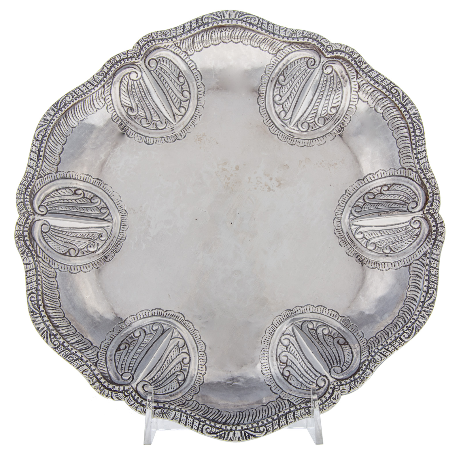 Appraisal: CENTRAL SOUTH AMERICAN SILVER SERVING DISH Early th century silver