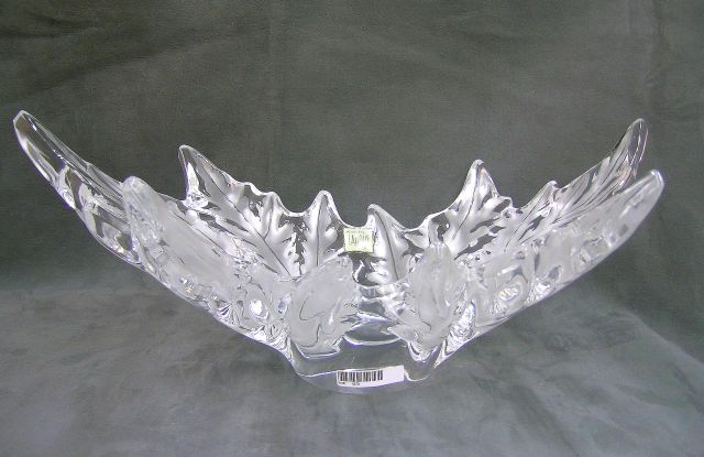 Appraisal: Lalique Champ Elysees large oak leaf motif bowl approximately long