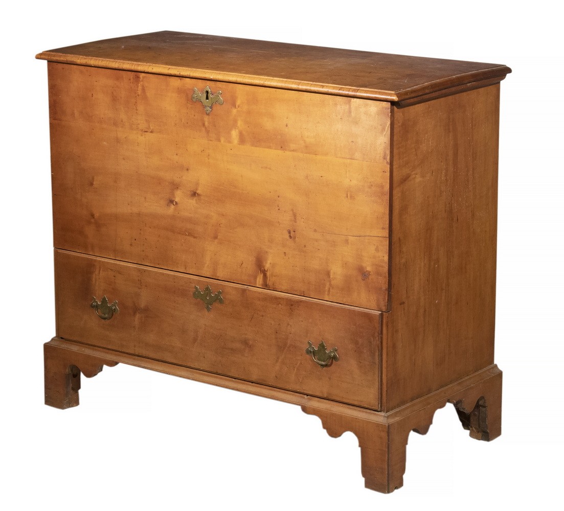 Appraisal: TH C COUNTRY CHIPPENDALE ONE DRAWER LIFT TOP BLANKET CHEST