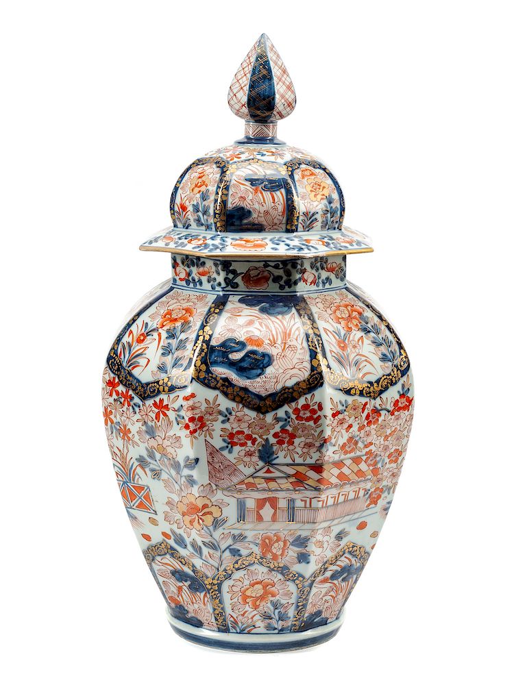 Appraisal: A Japanese Imari Porcelain Covered Jar A Japanese Imari Porcelain