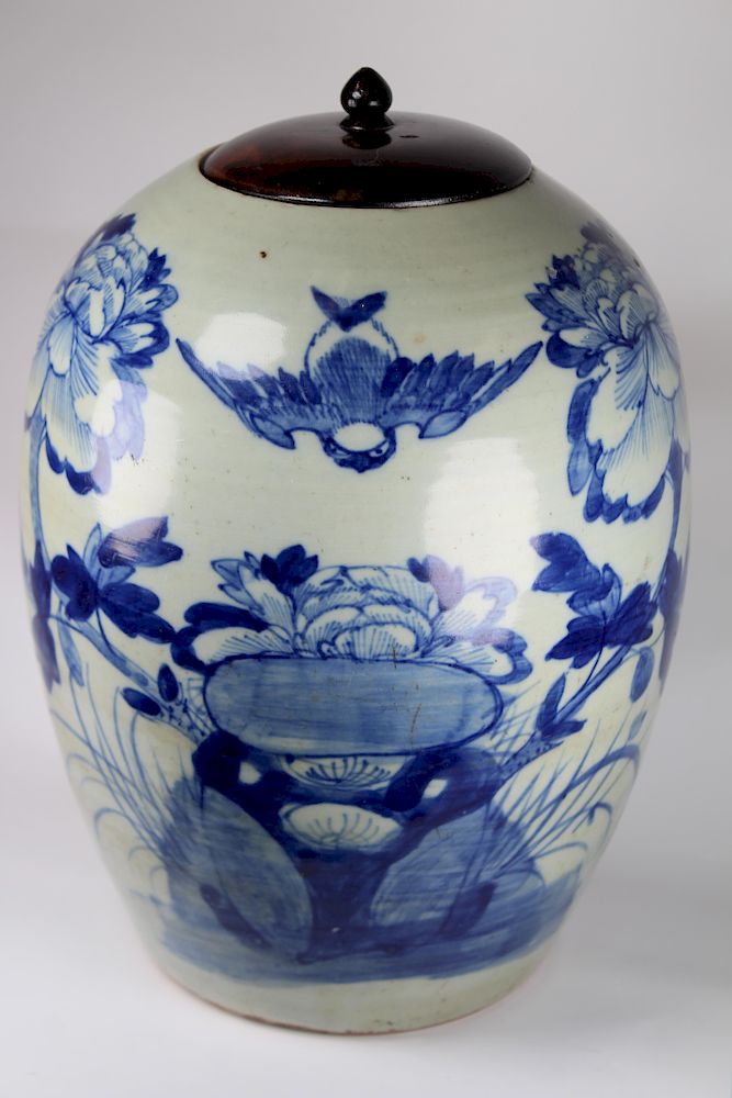 Appraisal: Antique Chinese Porcelain Ginger Jar Early Antique Chinese Blue White