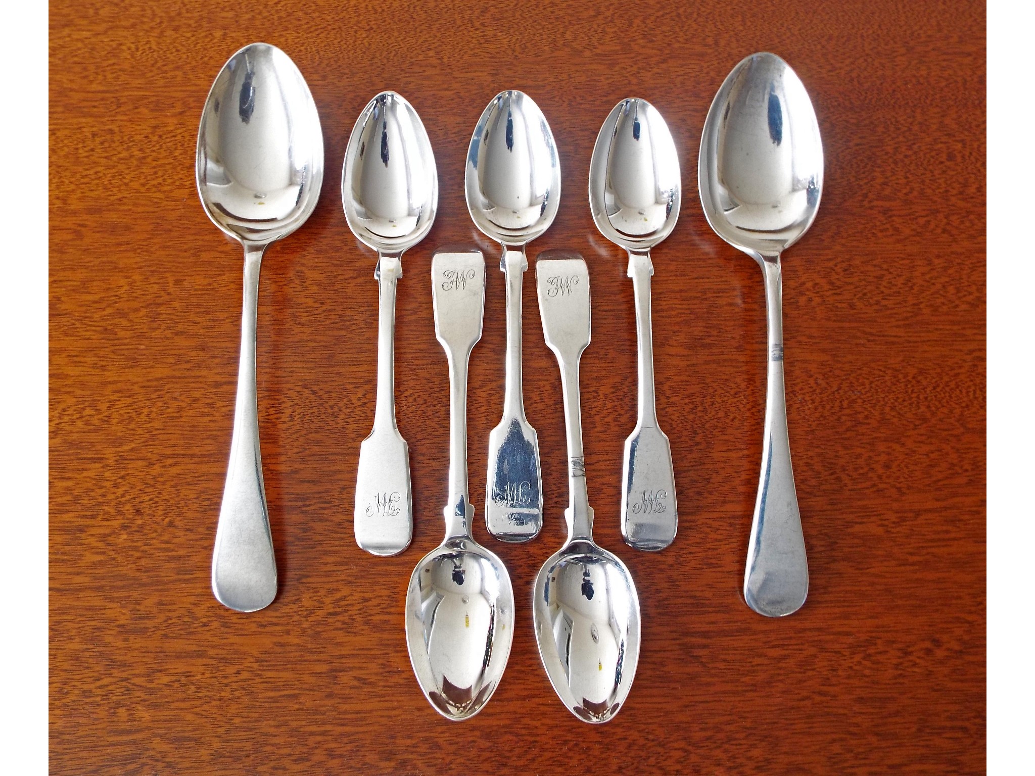 Appraisal: Set of five Victorian fiddle pattern teaspoons maker The Portland