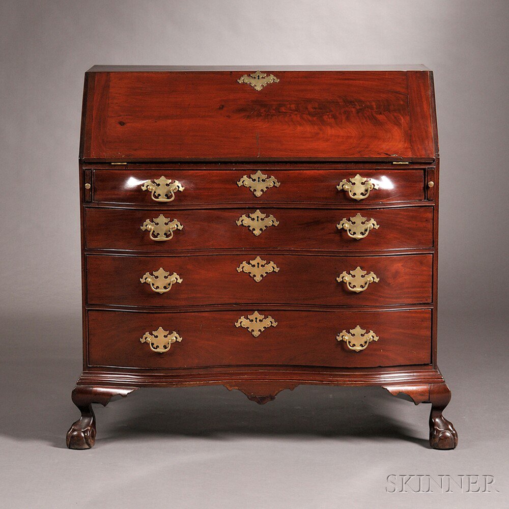 Appraisal: Mahogany Oxbow Serpentine Desk Massachusetts late th century the lid