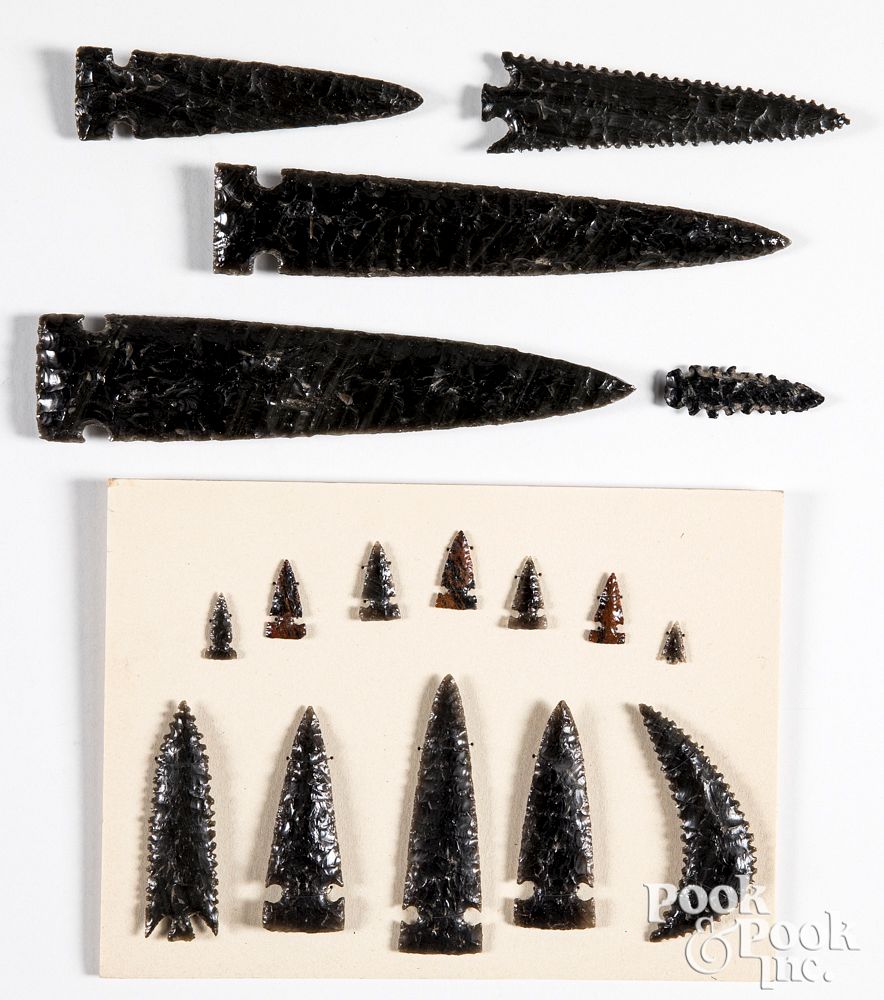 Appraisal: Collection of obsidian points to include spears Collection of obsidian