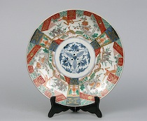 Appraisal: Japanese Arita Export Charger ca th Century Beautifully potted export