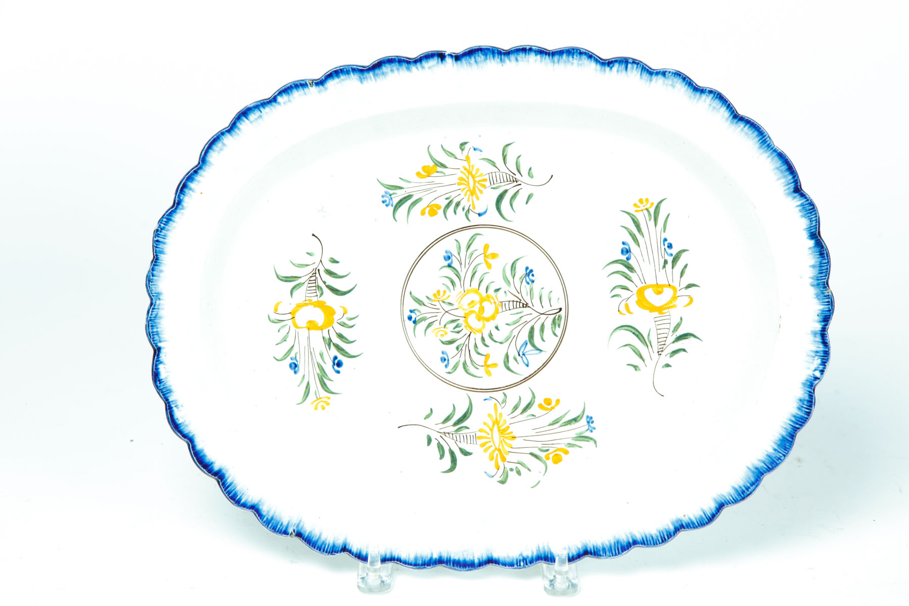 Appraisal: LEEDS PLATTER England early th century Floral sprays with blue