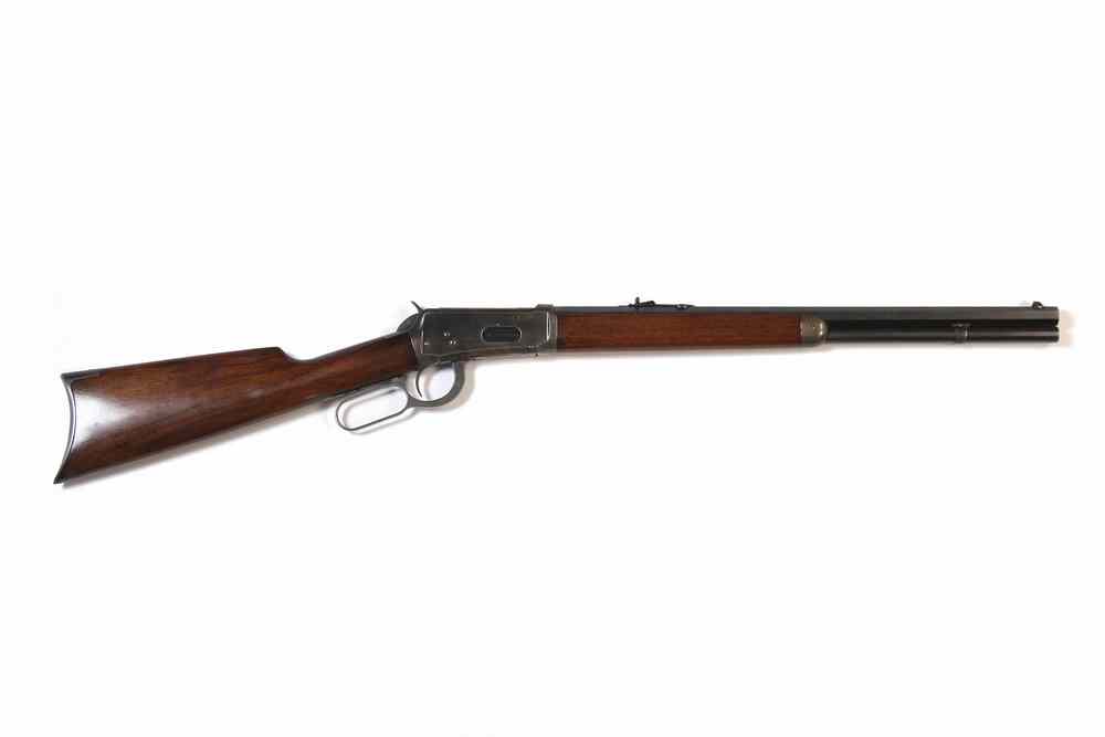 Appraisal: RIFLE - Winchester model lever action rifle with fall magazine