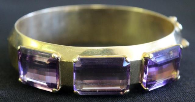 Appraisal: JEWELRY kt Yellow Gold and Amethyst RetroBracelet Total approximate weight