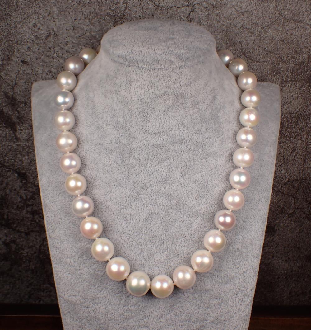 Appraisal: SOUTH SEA PEARL AND EIGHTEEN KARAT GOLD NECKLACE The -