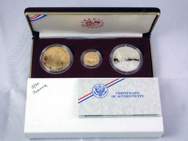 Appraisal: America in Space three coin proof set with oz gold