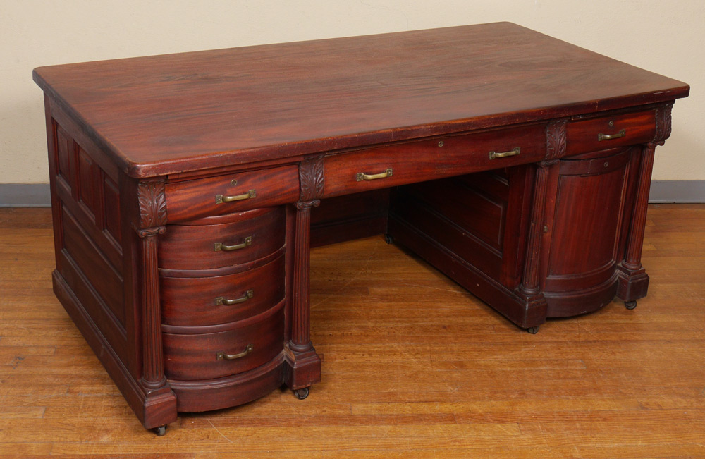 Appraisal: MAHOGANY EXECUTIVE DESK Large work surface over three drawers on