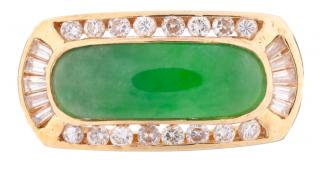 Appraisal: K Yellow Gold Jade and Diamond Ring Jade is saddle