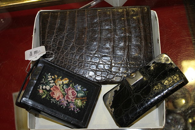 Appraisal: A GENTS CROCODILE SKIN WALLET a ladies crocodile skin purse