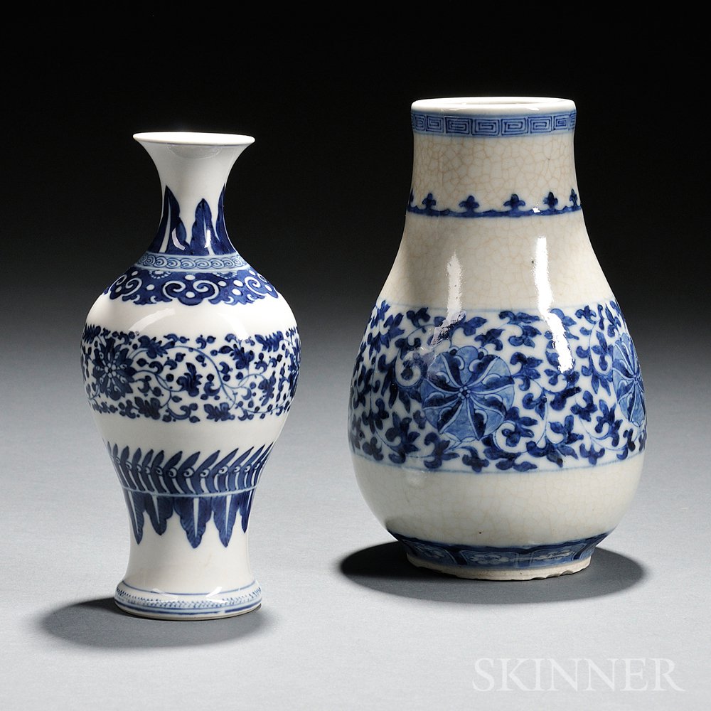 Appraisal: Two Blue and White Vases China th and th century