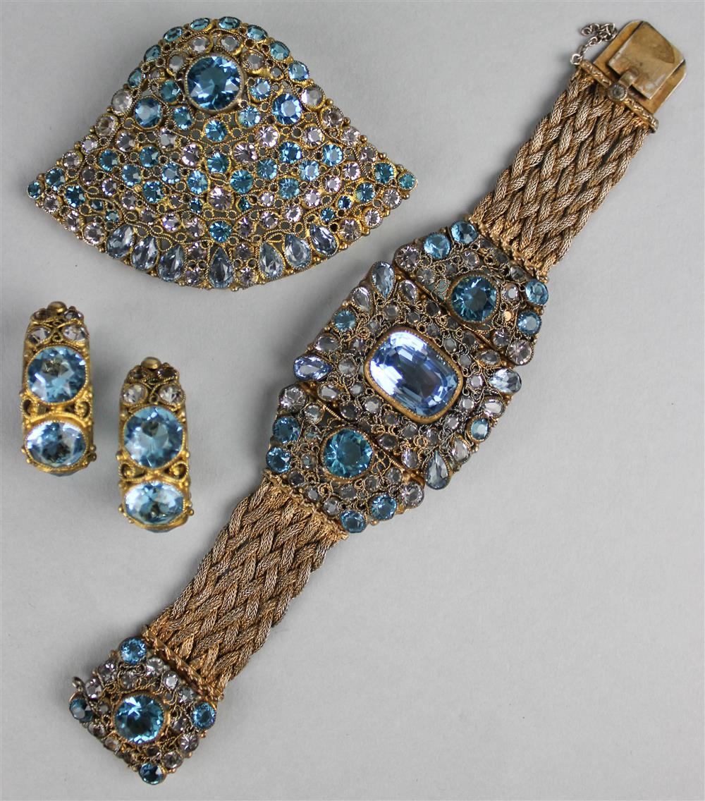 Appraisal: HOBE PARURE OF BLUE RHINESTONES including bracelet unsigned in pin