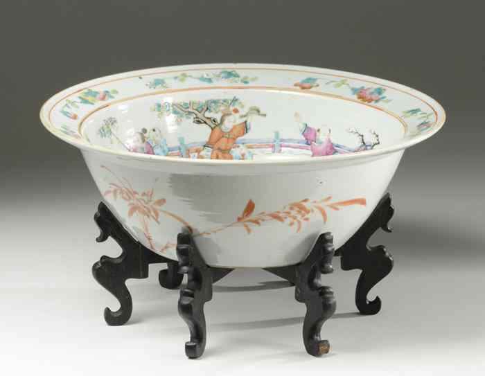 Appraisal: CHINESE PORCELAIN BOWL hand painted under glaze centered with woman