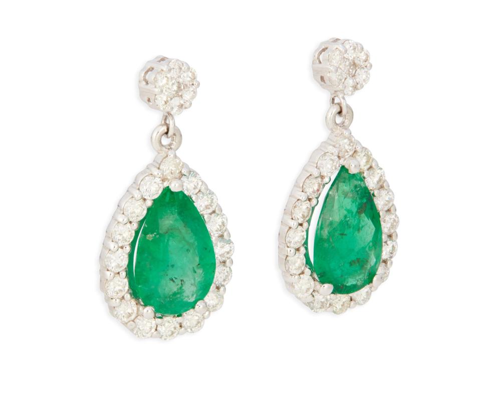 Appraisal: A PAIR OF EMERALD AND DIAMOND DROP EARRINGSA pair of