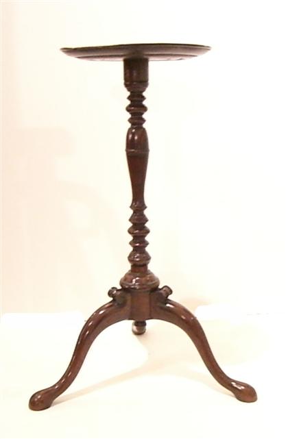 Appraisal: Queen Anne style mahogany tripod kettle-stand The circular molded top