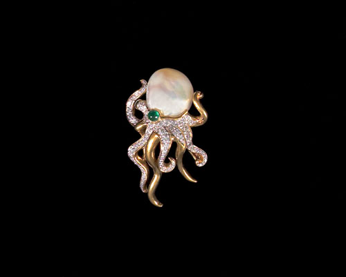 Appraisal: K yellow gold octopus brooch with a large baroque pearl