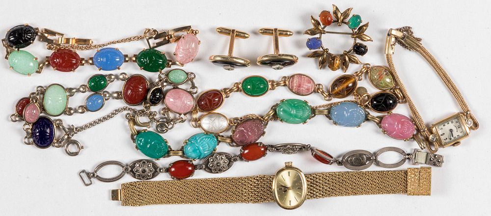 Appraisal: Group of costume jewelry Group of costume jewelry to include