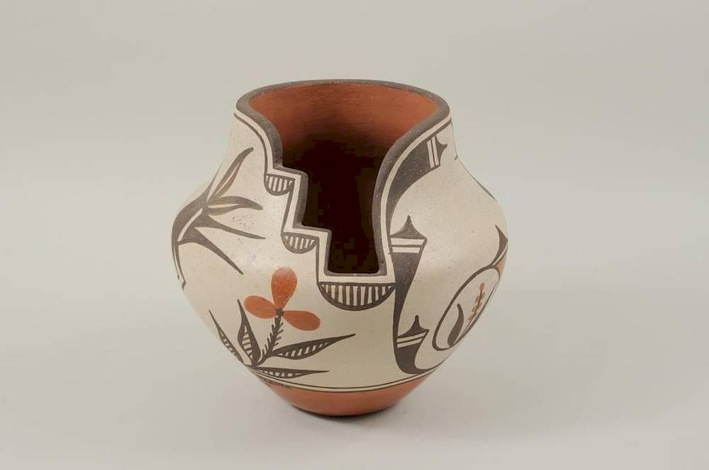 Appraisal: Native American Zia Pot Native American Zia pot by Sophia