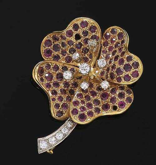 Appraisal: Broche rubis et diamants rubis manquent