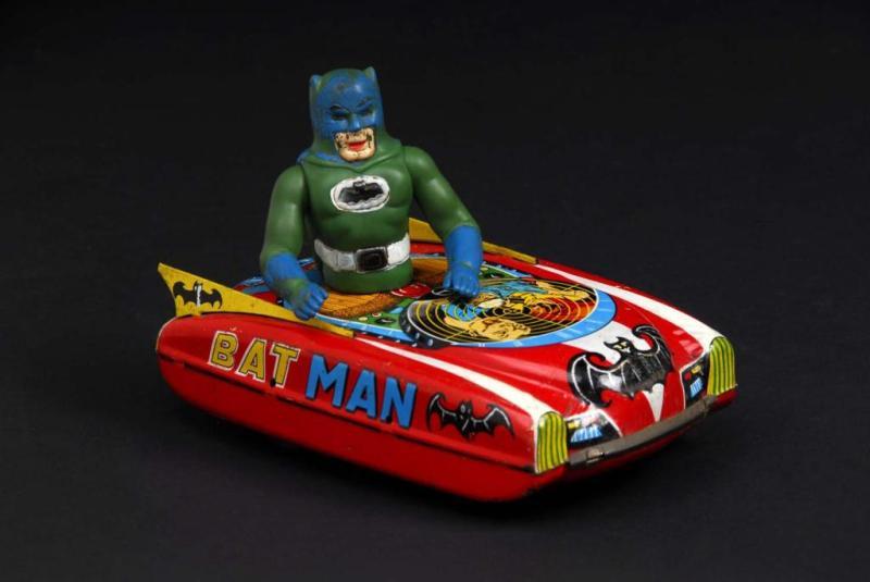 Appraisal: Batman Car Toy Description Japanese Made by Yanoman Working When