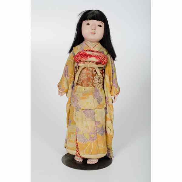 Appraisal: Japanese Ichimatsu Character Doll Japan ca a Chinese playdoll with