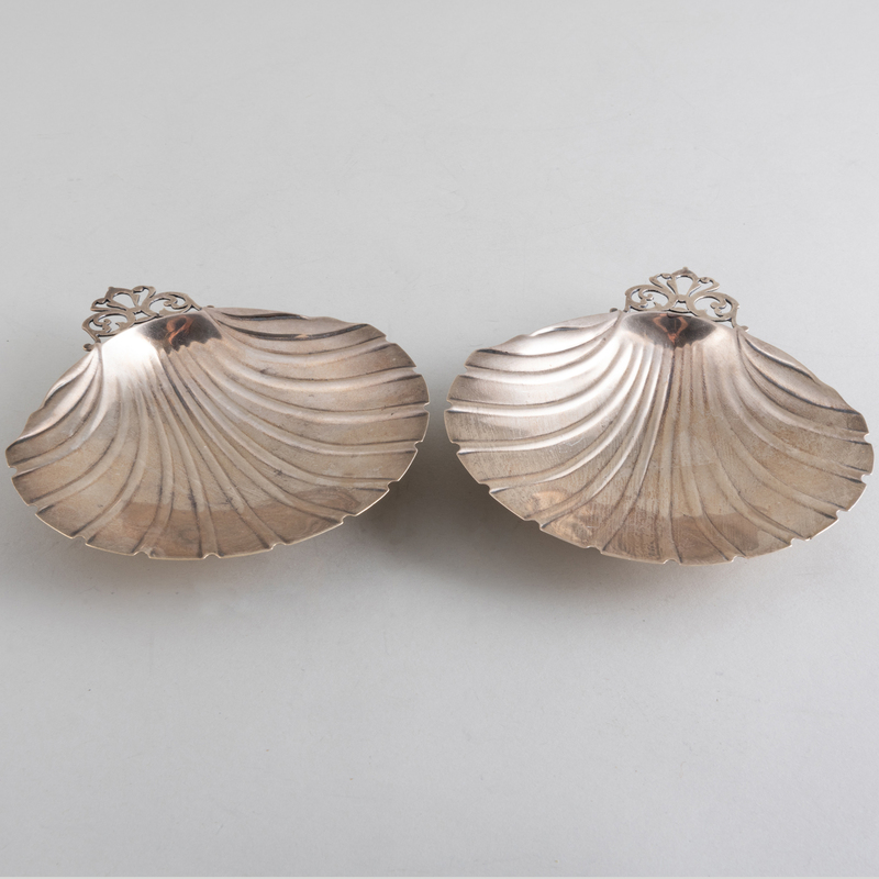 Appraisal: Pair of American Silver Shell Form Dishes Marked 'Sterling' x