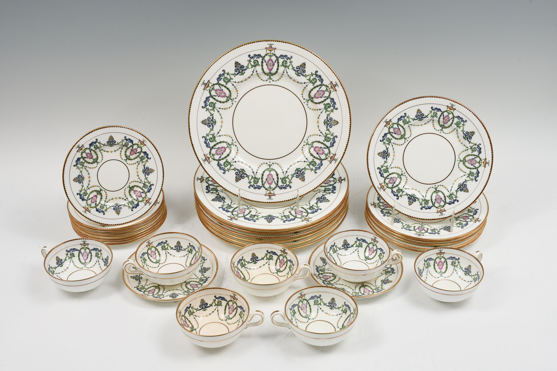 Appraisal: PC MINTON DECORATED PORCELAIN DINNERWARE Comprising - Dinner plates -