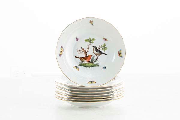 Appraisal: Eight Herend Rothschild Bird dessert plates A set of eight