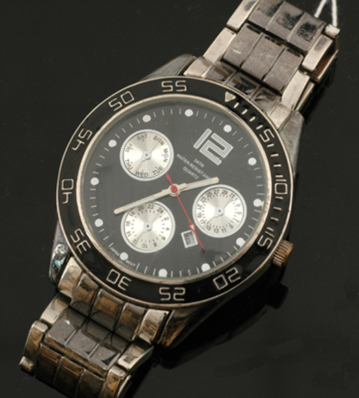 Appraisal: GENTS QUARTZ CHRONOGRAPH WRISTWATCH