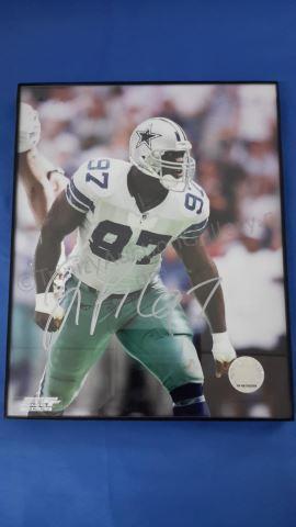 Appraisal: La'Roi Glover Autographed Photo - Certified of The Dallas Cowboys