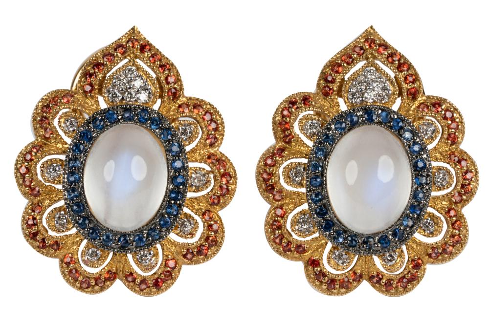 Appraisal: PAIR OF KARAT YELLOW GOLD MOONSTONE SAPPHIRE EARRINGScontaining two oval