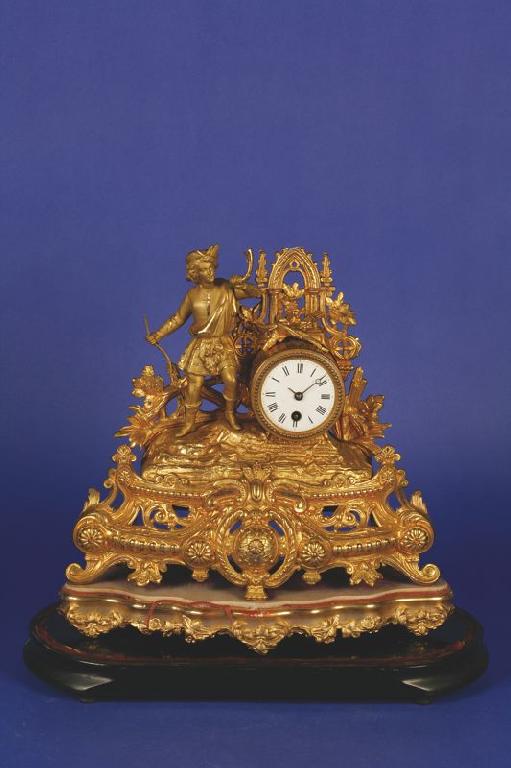 Appraisal: A TH CENTURY FRENCH GILT METAL MANTEL CLOCK with a