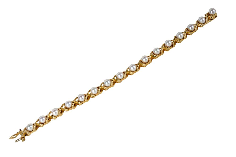 Appraisal: KARAT YELLOW GOLD PEARL BRACELETcontaining Ayoka cultured pearls measuring approximately