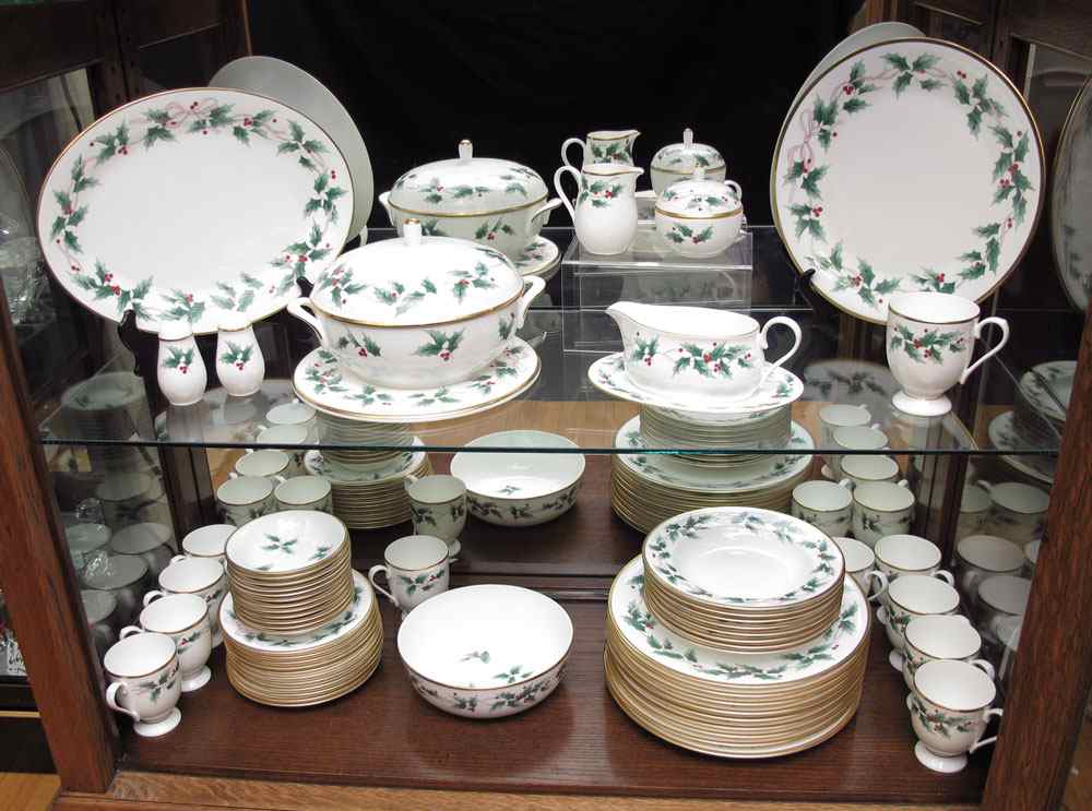 Appraisal: MIKASA ''RIBBON HOLLY'' FINE BONE CHRISTMAS CHINA Approx pieces to