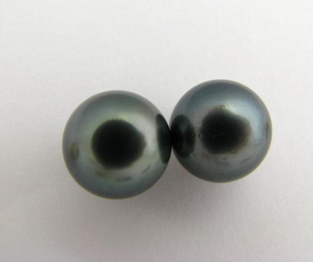 Appraisal: Lady's k WG Black Tahitian Pearl Stud Earrings