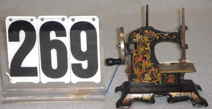 Appraisal: Antique Metal Childs Sewing Machine good condition Estimate -