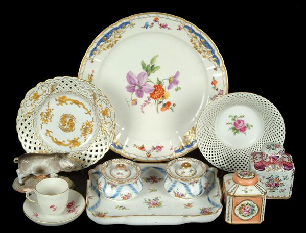 Appraisal: A selection of mostly Continental porcelain comprising a Berlin KPM