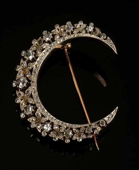 Appraisal: A late Victorian diamond crescent brooch circa the pierced crescent