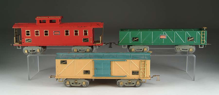 Appraisal: LOT OF THREE STANDARD GAUGE AMERICAN FLYER FREIGHT CARS Set