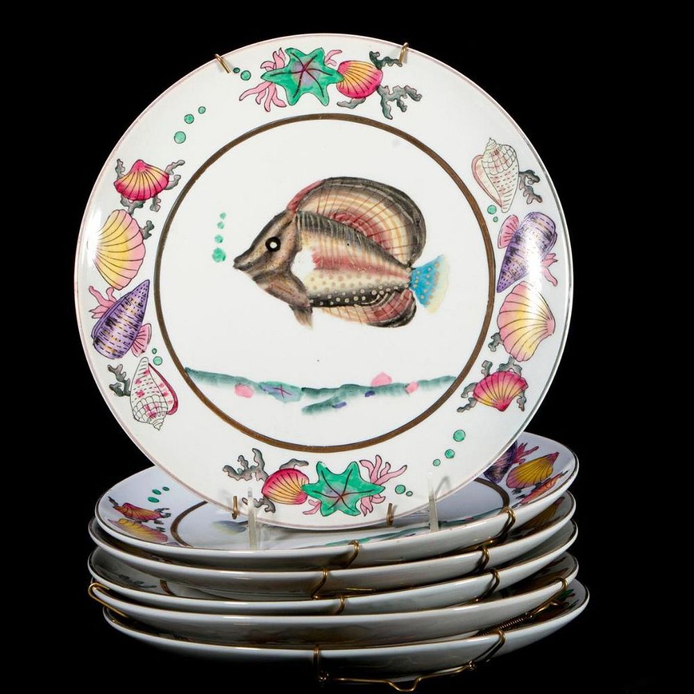 Appraisal: Six Chinese fish motif plates A set of six Chinese