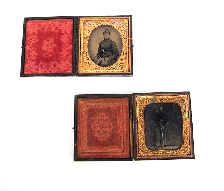 Appraisal: TWO SIXTH-PLATE TINTYPES OF CIVIL WAR SOLDIERS American rd quarter-