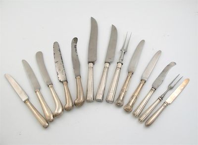 Appraisal: A quantity of various knives and forks including a George